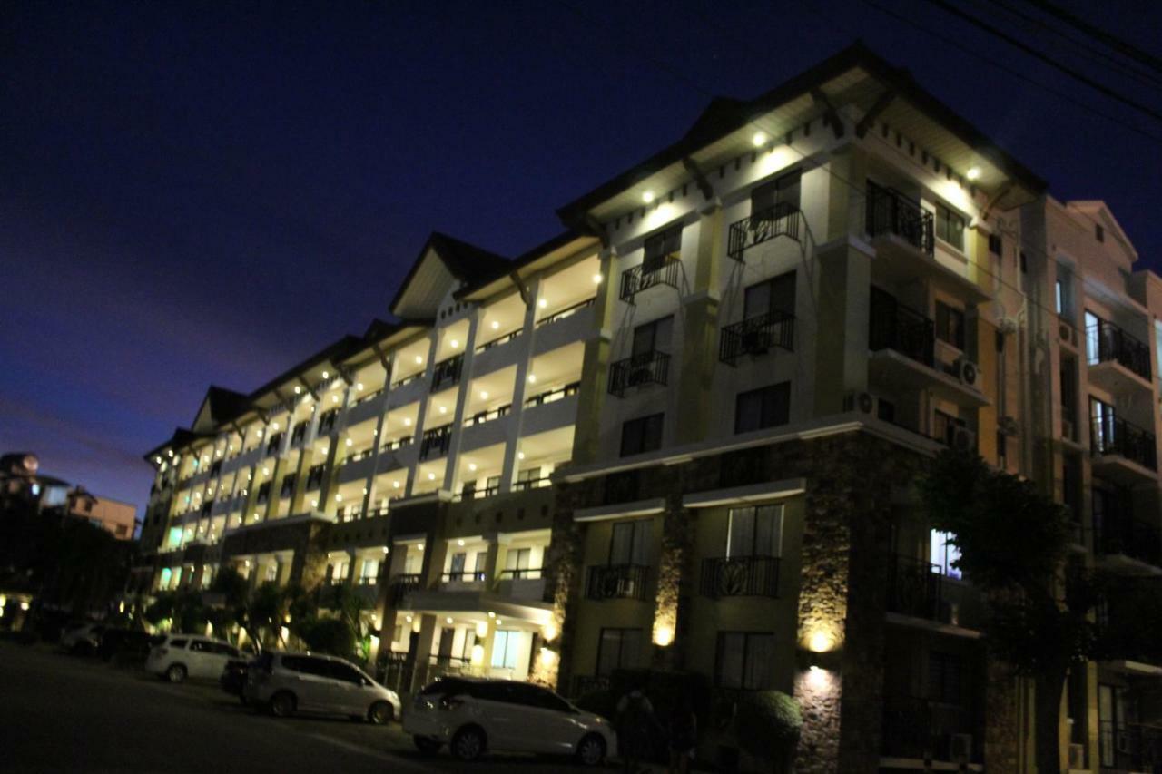 One Oasis A8 At The Back Of Sm Mall Davao Free Pool Exterior foto