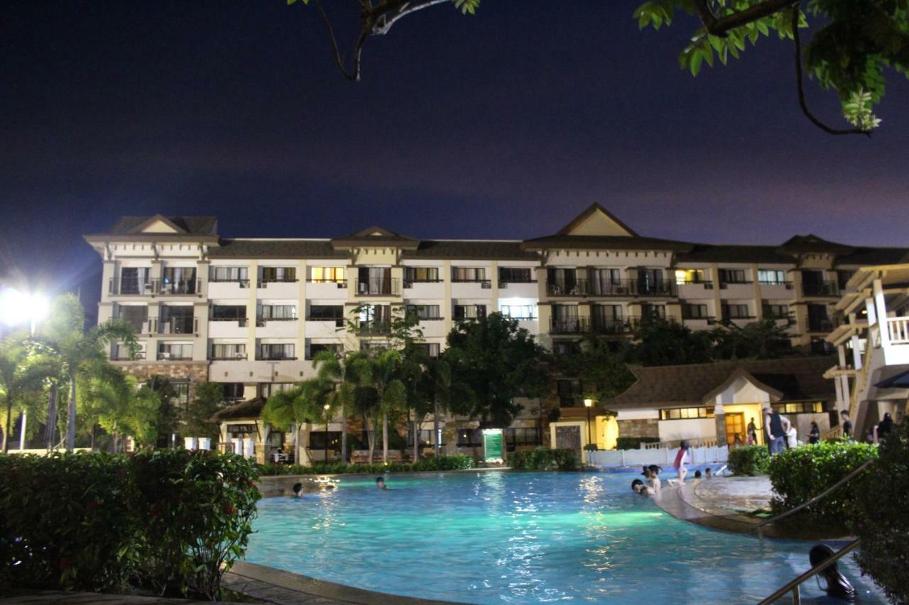 One Oasis A8 At The Back Of Sm Mall Davao Free Pool Exterior foto